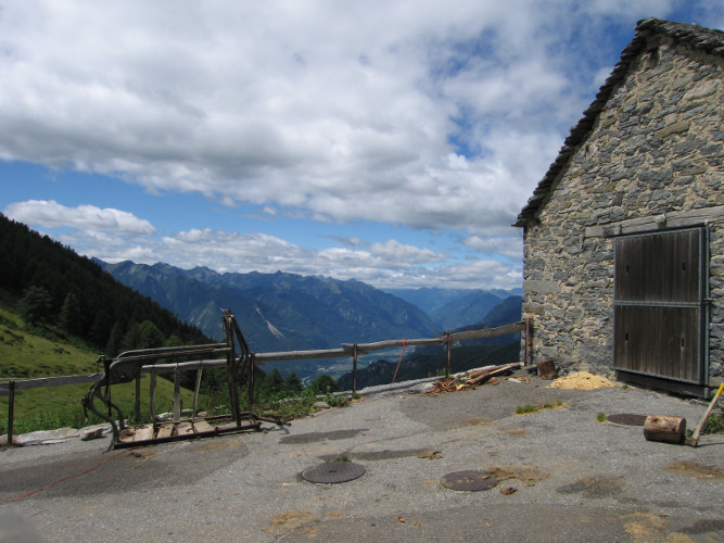 Oggi la strada mi porta all'Alpe di Gesero...